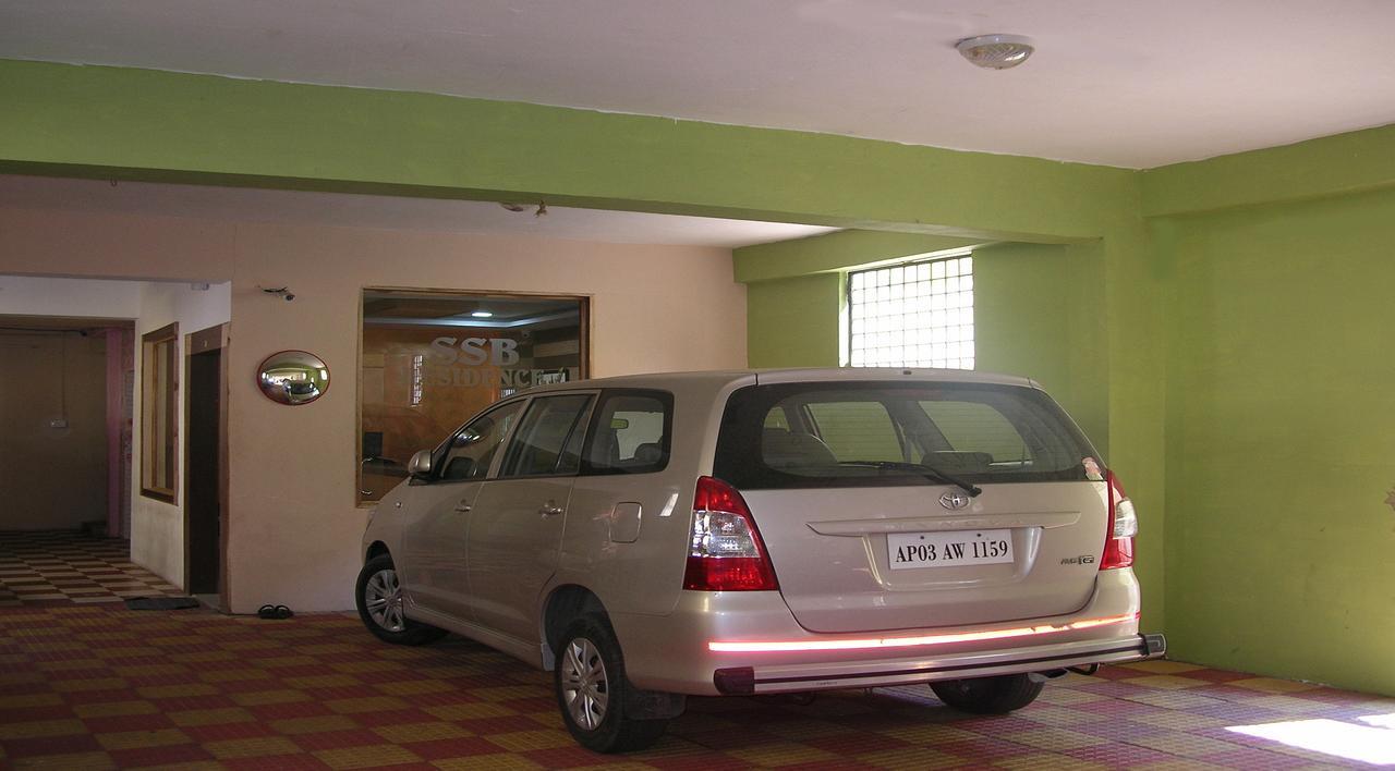 Ssb Residency Hotel Tirupati Bagian luar foto