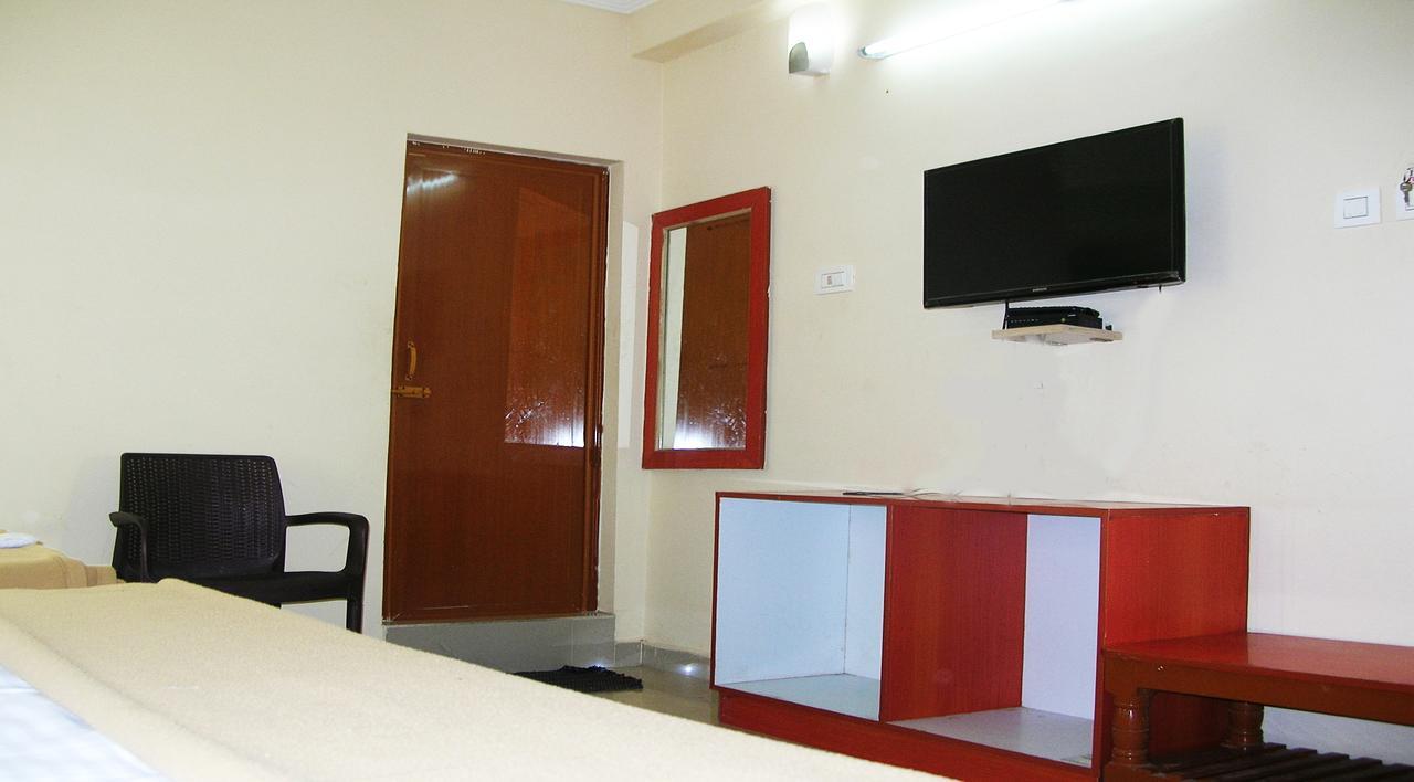 Ssb Residency Hotel Tirupati Bagian luar foto