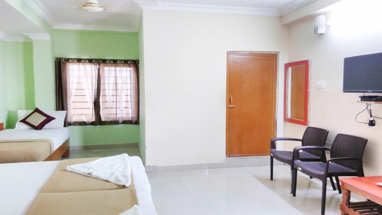Ssb Residency Hotel Tirupati Bagian luar foto