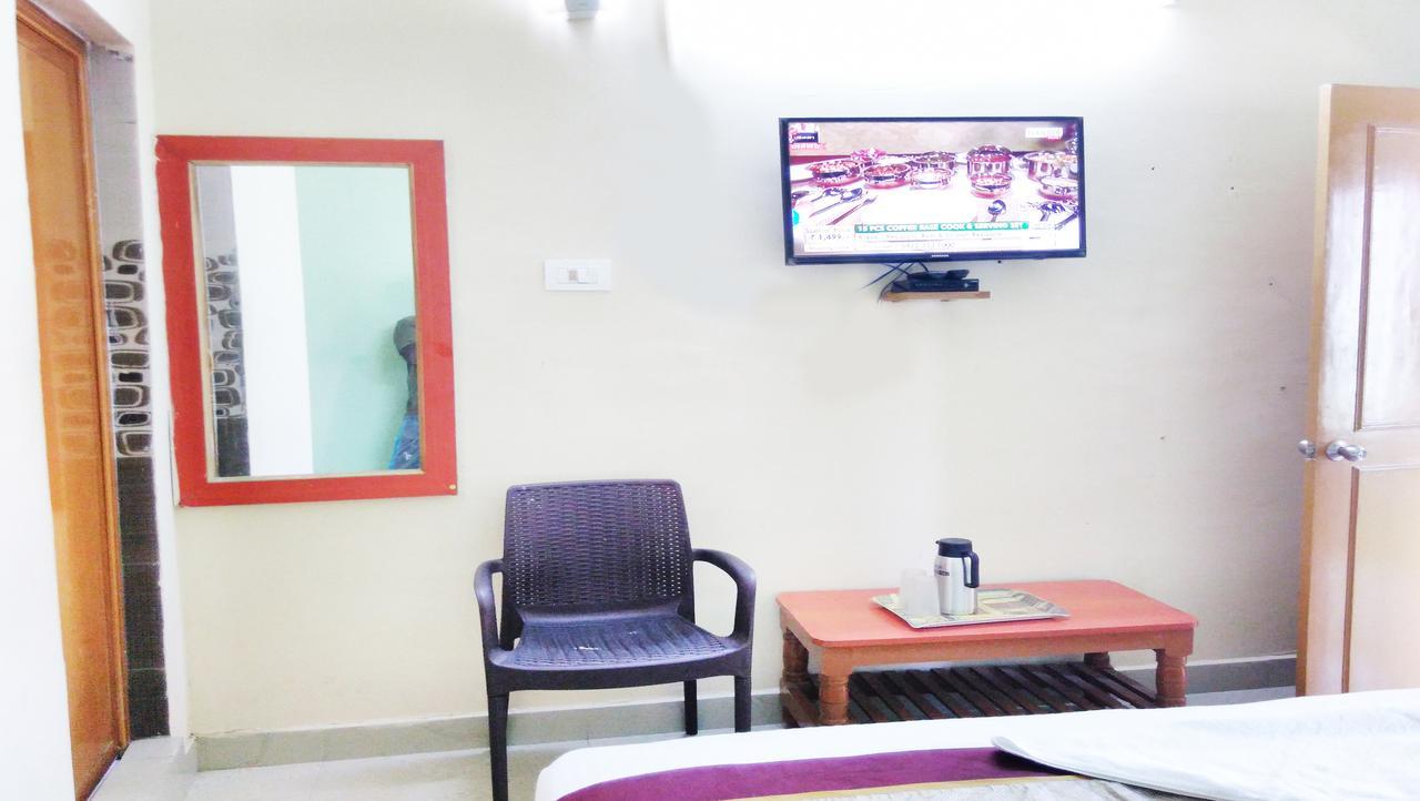 Ssb Residency Hotel Tirupati Bagian luar foto