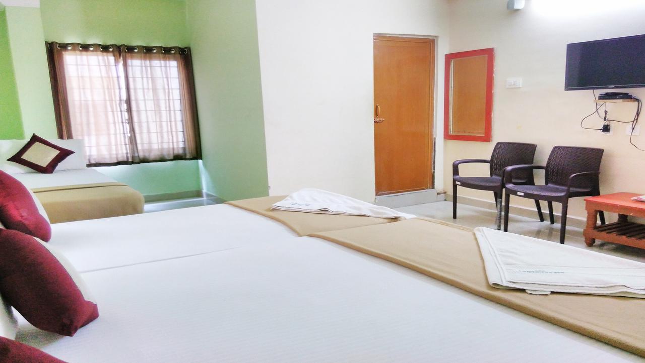 Ssb Residency Hotel Tirupati Bagian luar foto